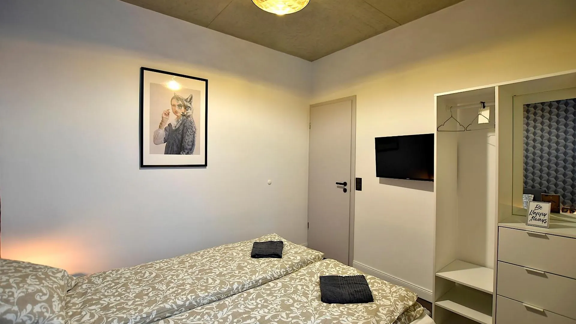 New Faces Design Apartment In Downtown Budapest