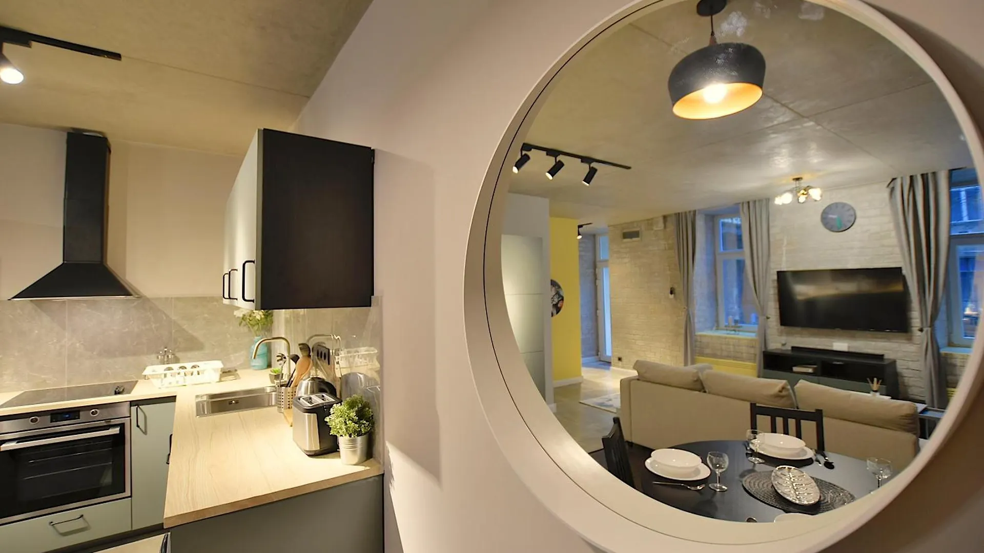 New Faces Design Apartment In Downtown Budapest 0*,